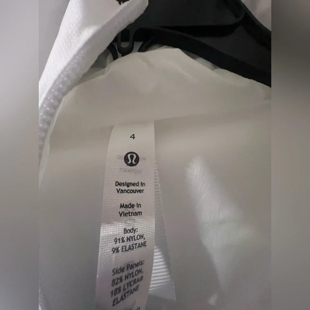 Lululemon Athletica Snow White Ski Jacket - Picture 4 of 13